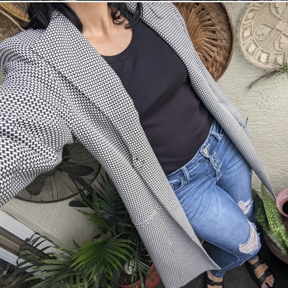 Vintage 1980's Black & White Long Blazer Jacket